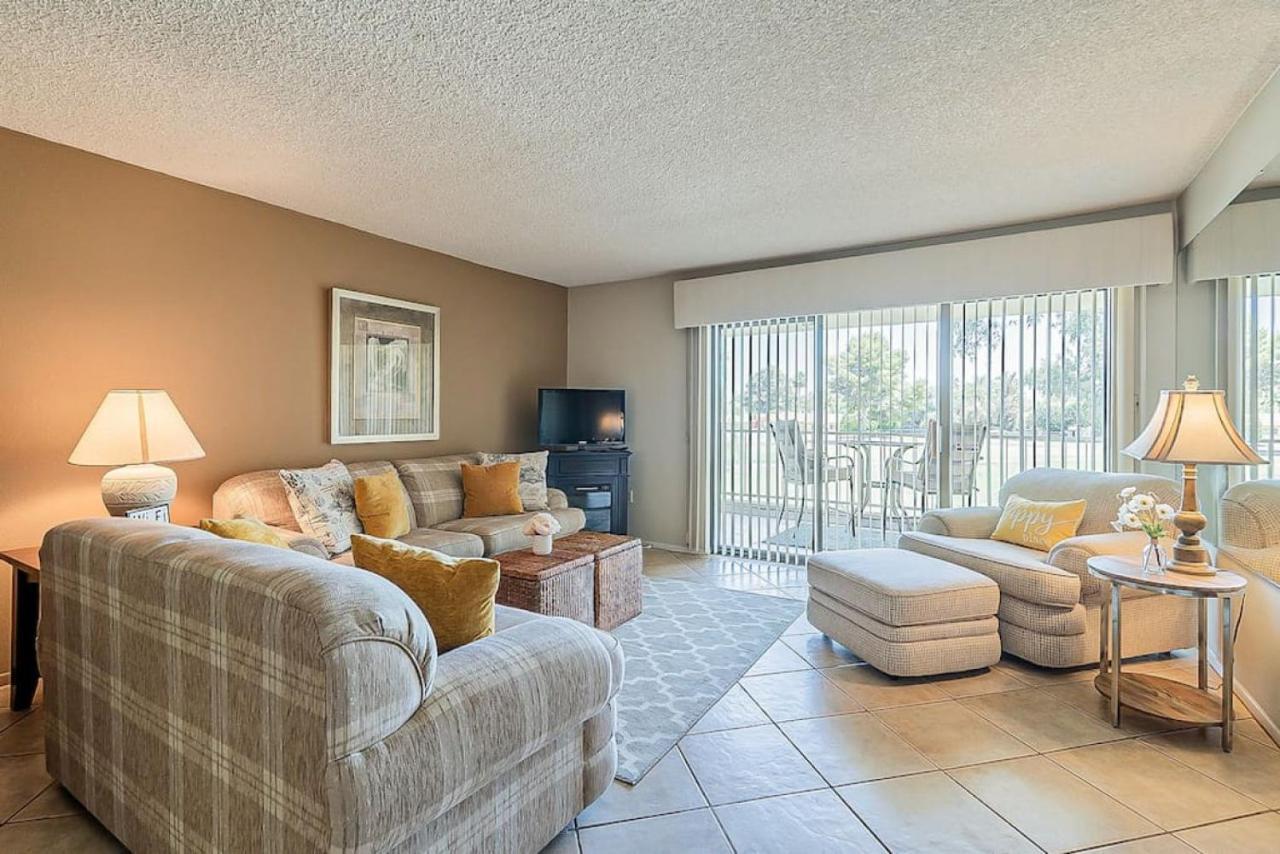 Cozy 2 Bedroom Condo With Golf Course Views Mesa Exterior photo