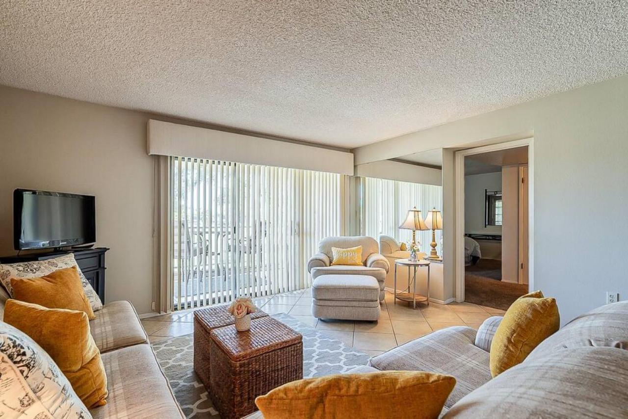 Cozy 2 Bedroom Condo With Golf Course Views Mesa Exterior photo